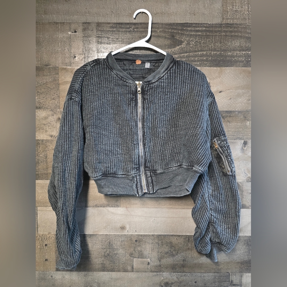 Free People Klara Reversible Quilted Cropped Jacket - Picture 4 of 6